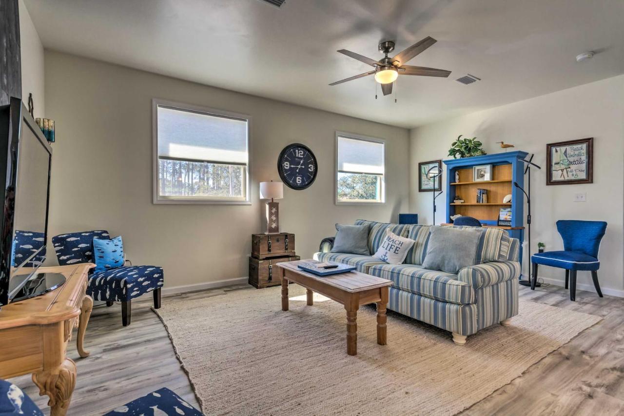 East Bay Vacation Rental With Dock! 纳瓦拉 外观 照片
